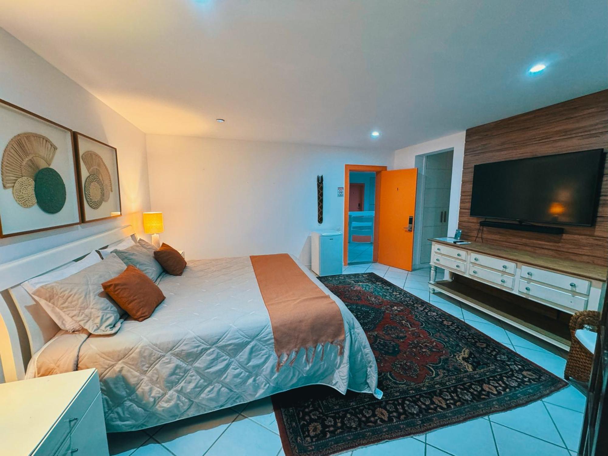 Luna Hotel Boutique - Frente A Praia Гуаружа Экстерьер фото